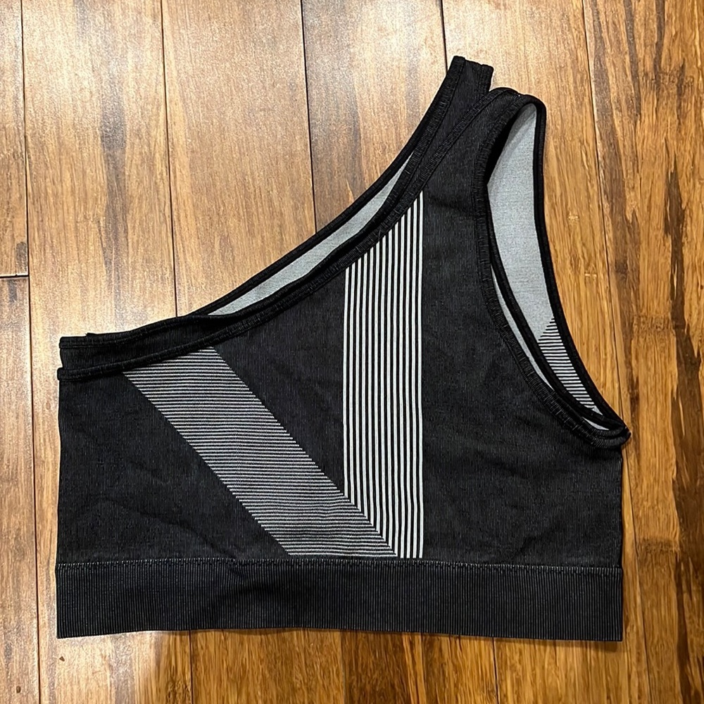 Fabletics Sports Bra